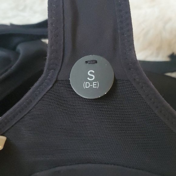 Nike Women's Alpha Sports Bra - Picture 9 of 11